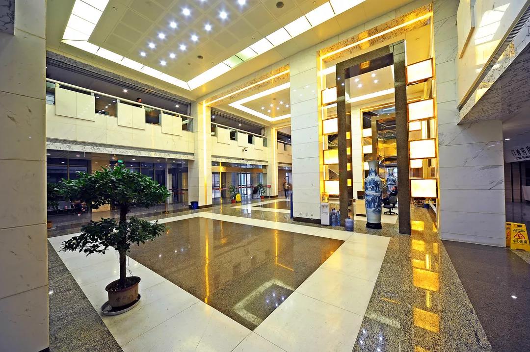 樹脂角線廠家|樹脂角線你知道怎么貼嗎?